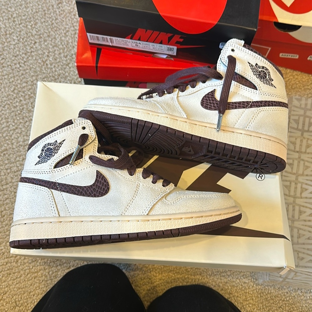 Air Jordan 1 retro high og sp burgundy crush a ma maniere